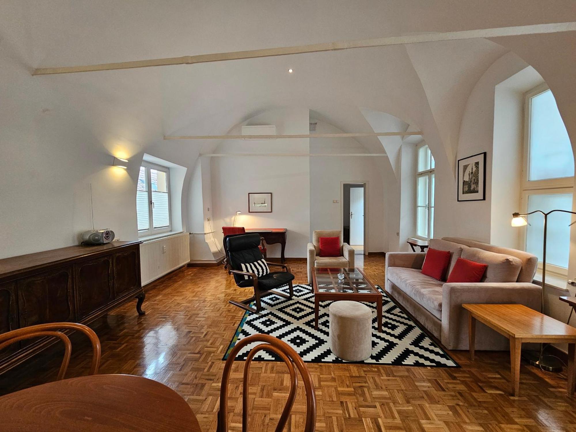 Charming Apartment Laura Tour As Ljubljana By Town Hall Екстериор снимка