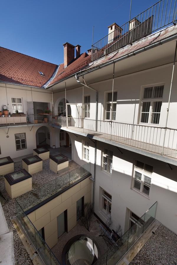 Charming Apartment Laura Tour As Ljubljana By Town Hall Екстериор снимка